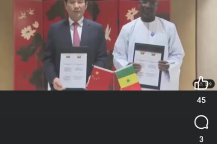 Le renforcement de l’axe de coopération entre la Chine et le Sénégal : Le Ministre Sénégalais de l’Agriculture de la Souveraineté Alimentaire et de l’Elevage du Sénégal Dr Mabouba Diagne signe des protocoles d’accord avec des sociétés chinoises qui vont accompagner en partenariat avec le secteur privé à booster l’agriculture et l’élevage du Sénégal