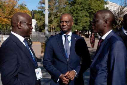 « La croissance mondiale est faible et est projetée en décélération à moyen terme dans presque toutes les catégories de pays dans un contexte d’inflation à présent maîtrisée « a déclaré Le Ministre Dr Abdourahamane Sarr  ministre de l’économie du Plan et de la Coopération du Sénégal