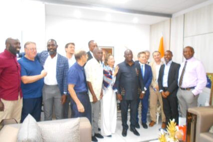 Une délégation de VEGEPOLIS VALLEY chez le Ministre d’État, Ministre de l’Agriculture et du Développement Rural de la Côte d’Ivoire, Kobenan Kouassi Adjoumani.