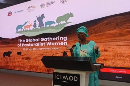 Le premier Rassemblement Mondial des Femmes Pasteures(MERA+16) au Népal :  Mme Adama Lam Ka,femme leader pastorale originaire de Dahra, dans le Ferlo sénégalais,membre active des Organisations Communautaires de Base (OCB) et partenaire du CERFLA,a représenté l’Afrique de l’Ouest et du Centre lors de cette rencontre internationale de haut niveau à Katmandou au Népal.
