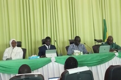 L&rsquo;atelier national préparatoire à la participation de la délégation sénégalaise à la 17ᵉ Conférence des Parties (COP17) de la Convention des Nations Unies sur la lutte contre la désertification (CNULCD).« La COP17 constitue une opportunité majeure pour le Sénégal de valoriser les résultats de ses politiques de gestion durable des terres, de défendre ses priorités nationales et d&rsquo;influencer les décisions internationales « déclare le Directeur de Cabinet représentant le Ministre de l&rsquo;Environnement  et de la Transition Ecologique.
