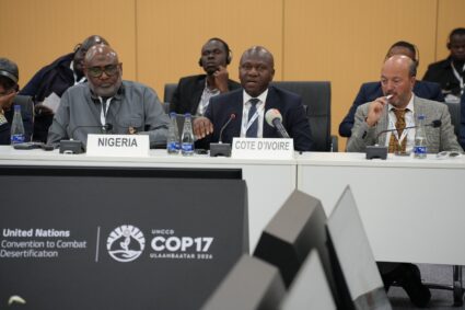 COP17 à Oulan-Bator : le ministre ivoirien de l’Environnement et de la Transition Écologique Abou Bamba, contre l’exploitation minière illégale la dégradation des terres, à la pollution des cours d’eau et à la destruction des habitats naturels.