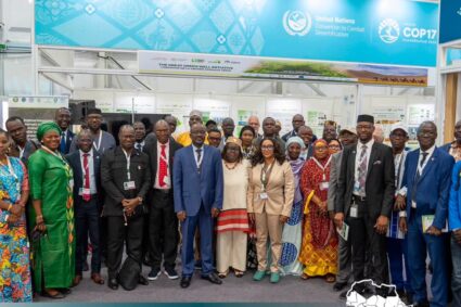 COP17 Oulan Batôr: A travers son Pavillon la Grande Muraille Verte entend valoriser les initiatives, partager les expériences et renforcer la mobilisation des États, partenaires techniques et financiers, société civile et secteur privé.