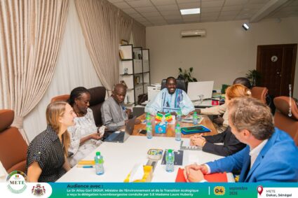 Sénégal–Luxembourg : Finance climatique, marchés carbone, biodiversité et données environnementales au cœur des échanges entre le ministre Dr Aliou Gori Diouf et une délégation luxembourgeoise .